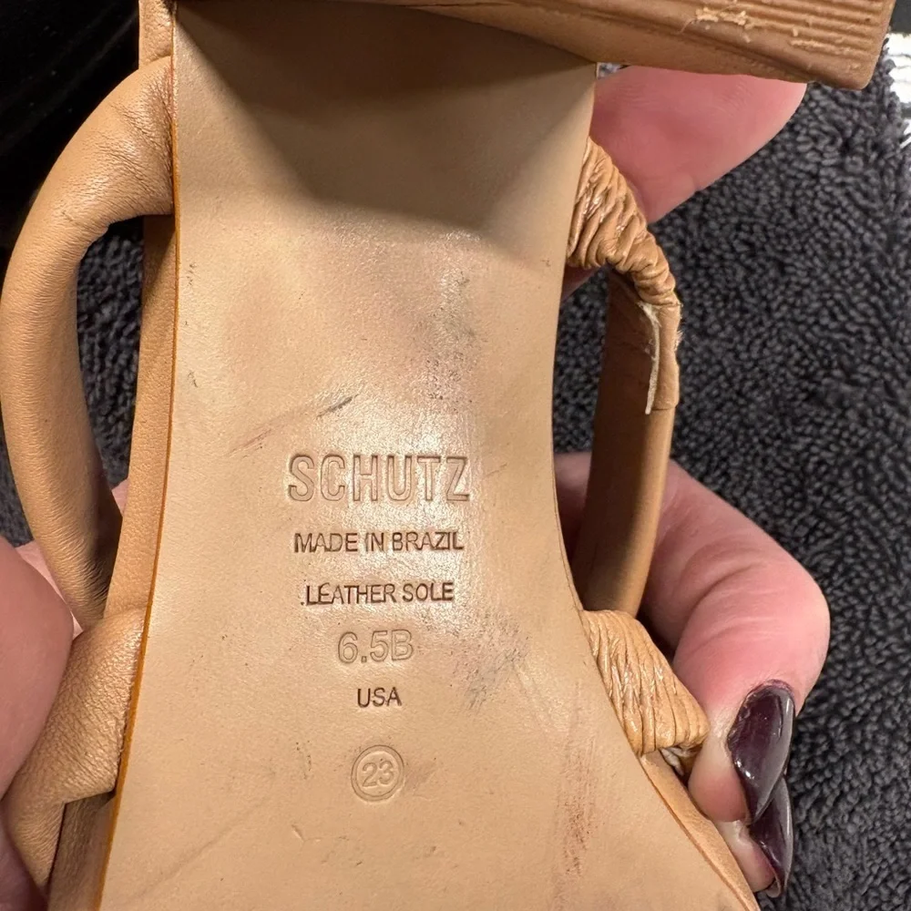 SCHUTZ Women's Tan Triple Strap Sandals